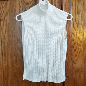 Women's  Pursuits Ltd. Sleeveless cream top. Size M.